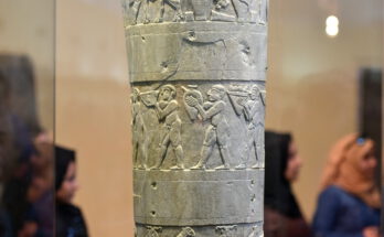 Die sogenannte Warka-Vase aus Uruk.