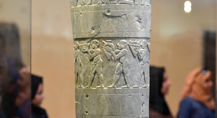 Die sogenannte Warka-Vase aus Uruk.